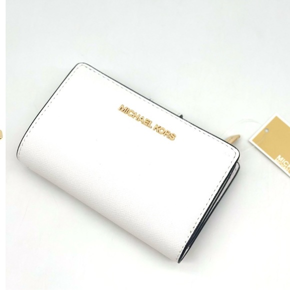 Michael Kors Bifold Zip Chain Wallet Optic White - Picture 8 of 9